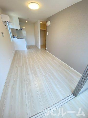 ヴィラ ラピスラズリの居間・リビング