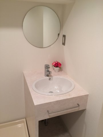 アールスリー川越の洗面所