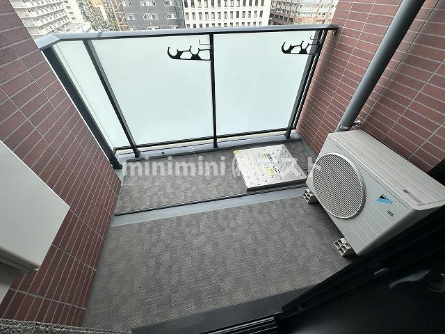 ファーストフィオーレ阿波座アクアのバルコニー