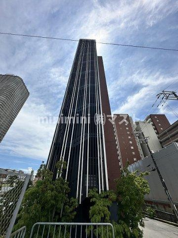 ファーストフィオーレ阿波座アクアの外観