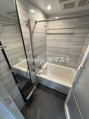 ファーストフィオーレ阿波座アクアの浴室