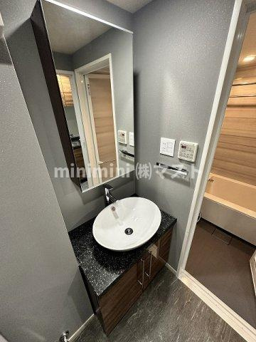 ファーストフィオーレ阿波座アクアの洗面所