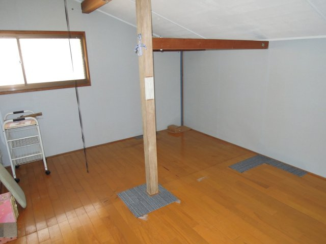 神島1売家の居間・リビング