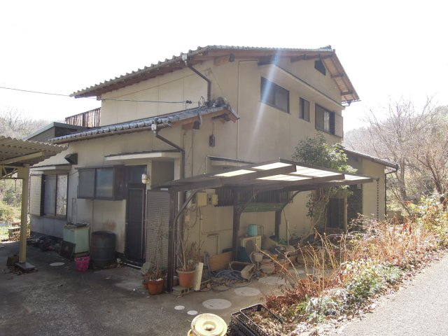 神島1売家の外観