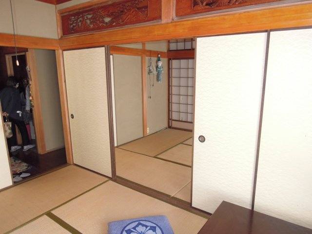 神島1売家の和室