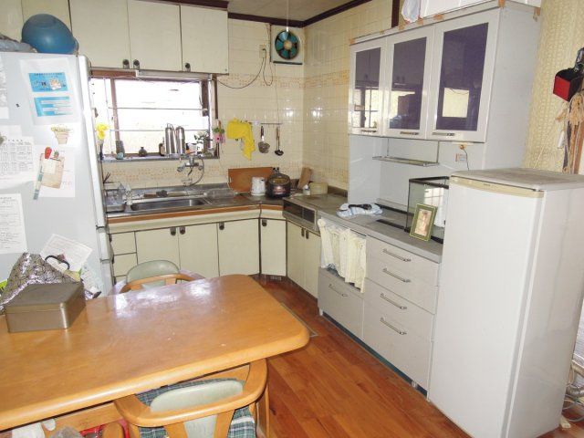 神島1売家のキッチン