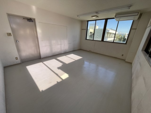 城北ビルの内装|2F