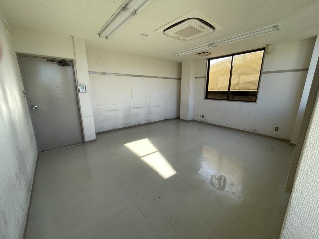 城北ビルの内装|2F
