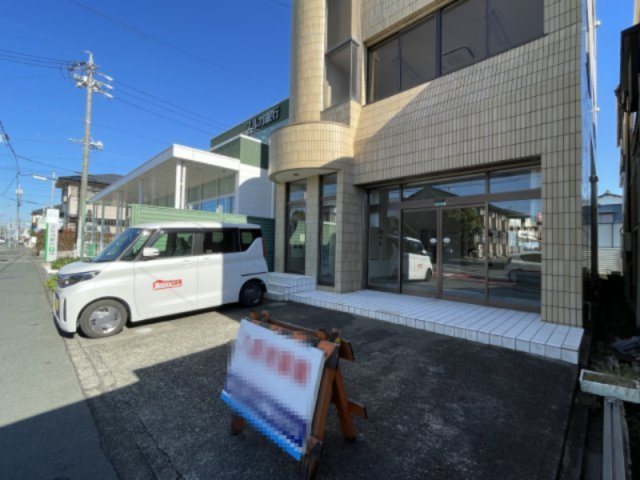 城北ビルの駐車場