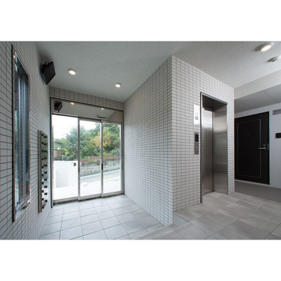 【ロビー】 | ロワイヤルM福岡空港ステーション