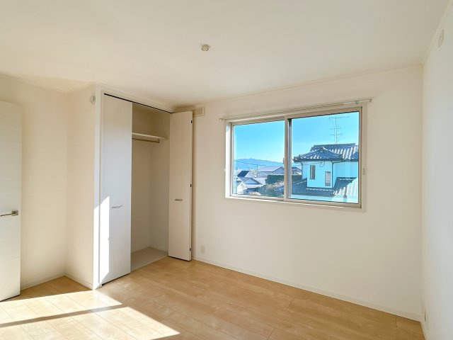 都城市志比田町の中古一戸建の洋室