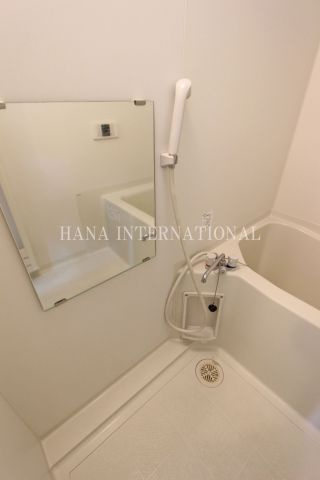 レオパレスＲｉｖｅｒⅡの浴室