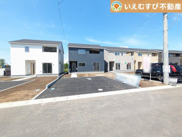 Cradle garden　寄居町用土第3の駐車場|2台駐車可能なスペース完備
しっかり舗装してある駐車スペースで天気が悪く足元が悪い日でも乗り降りしやすい♪