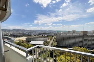 【展望】 | 南側は公園《向島中央公園》になっており建物がなくスッキリとしているのでバルコニーからの眺望が良好です（＾◇＾）