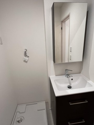 【洗面所】 | サニーガーデン松ヶ丘 | 別号室の写真になります。現況優先。