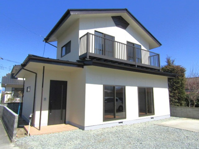 【外観】 | 【再生住宅】南アルプス市山寺 | 落ち着いた雰囲気の外観です