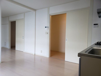 【居間・リビング】 | パークサイド南福岡 | 別号室の写真になります。現況優先。