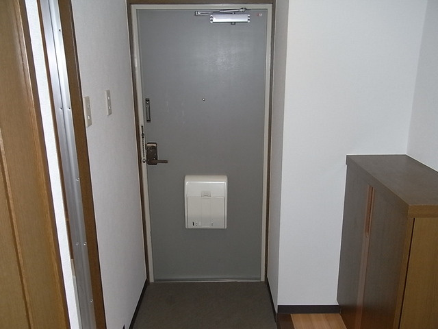 ウェーブ桜ヶ丘の玄関