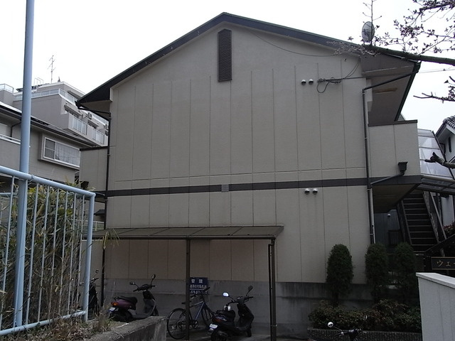 ウェーブ桜ヶ丘の外観