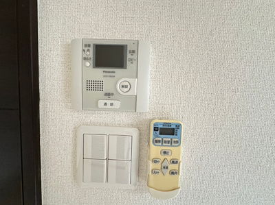 【セキュリティ】 | エルモス天神 | 別号室の写真になります。現況優先。