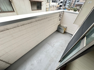 【バルコニー】 | エルモス天神 | 別号室の写真になります。現況優先。
