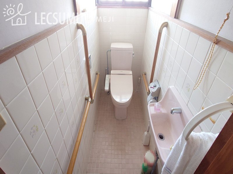 姫路市網干区垣内北町/中古戸建のトイレ