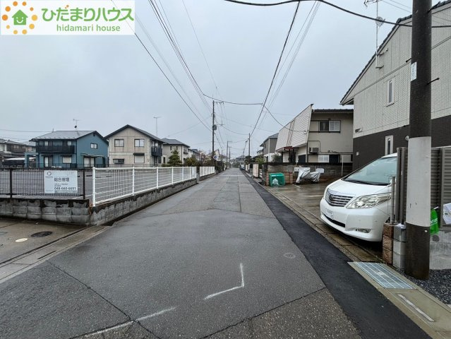 上尾市浅間台　1期　新築戸建　アーバンスタイル03の前面道路含む現地写真|前面道路6ｍ！
お車の駐車もしやすいです！！