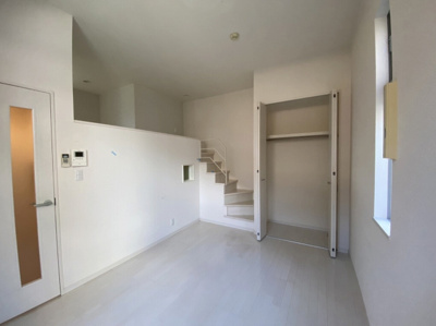 【居間・リビング】 | CB吉塚ベルジェ | 別号室の写真になります。現況優先。