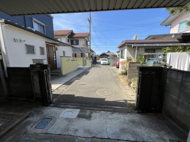 岩出市水栖・土地・56835の前面道路含む現地写真