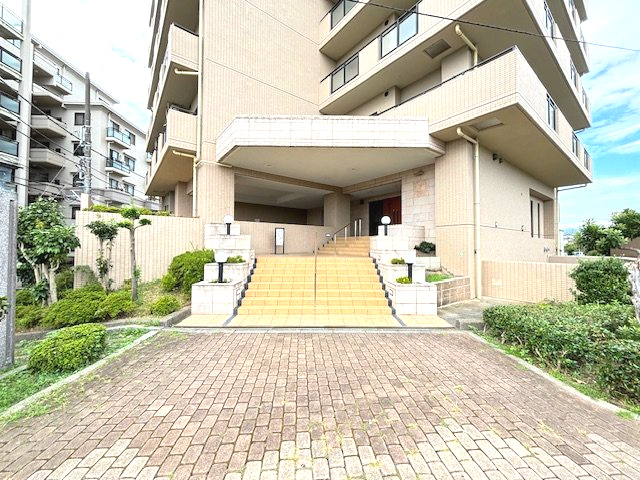 グランドヒルズ本厚木の外観|外観もきれいです