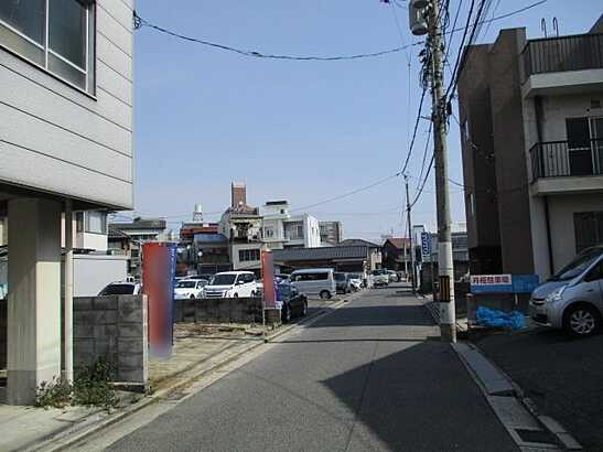 【前面道路含む現地写真】