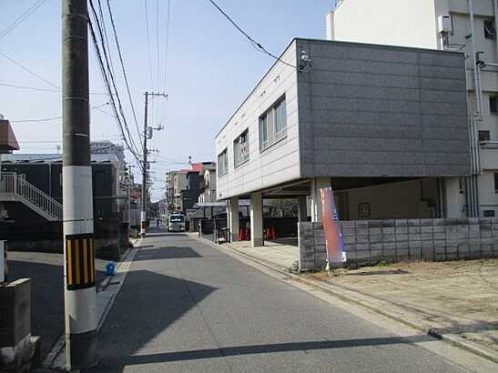 【前面道路含む現地写真】