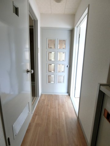 【内装】 | 参考・別室