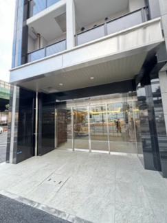 【エントランス】