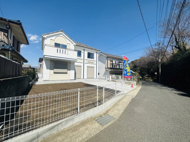 【成約】二宮町川匂 新築戸建ての前面道路含む現地写真