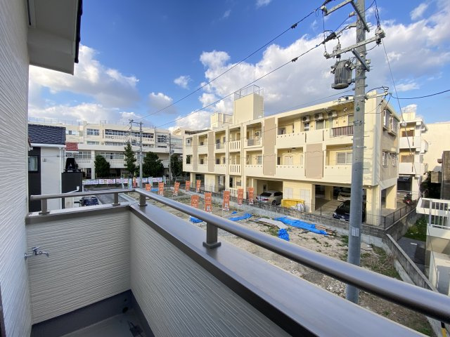那覇市仲井真（全8棟）1・3・4号棟のバルコニー|4号棟　水栓付き♪