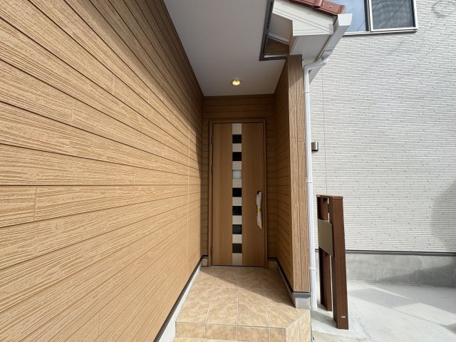 那覇市仲井真（全8棟）1・3号棟の玄関|3号棟　スマートキー付き♪