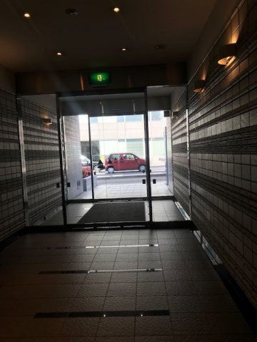 マレーＳ・Ｔビルのエントランス