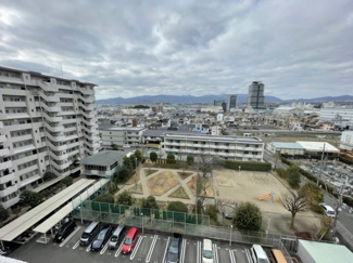 【展望】 | 【サンレスポアール☆8階部分】東向きのゆったりとしたリビングです！