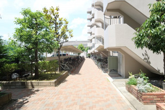 【その他共用部分】 | 【サンレスポアール☆8階部分】東向きのゆったりとしたリビングです！ | 平成29年5月☆フルリノベーション済