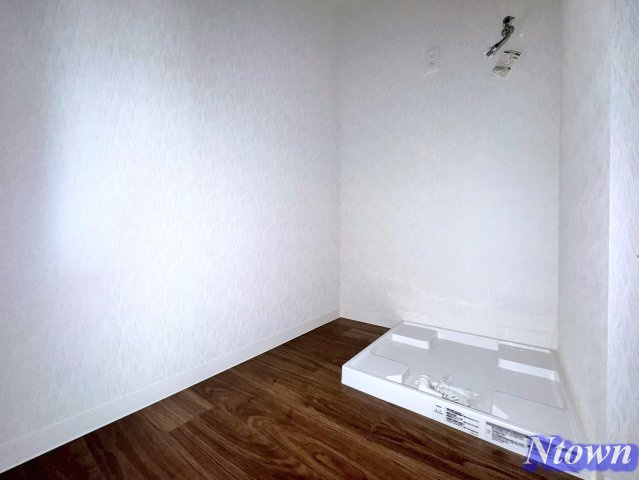 【設備】 | さくらHills NISHIKI Platinum Residence | 洗濯機置き場です。