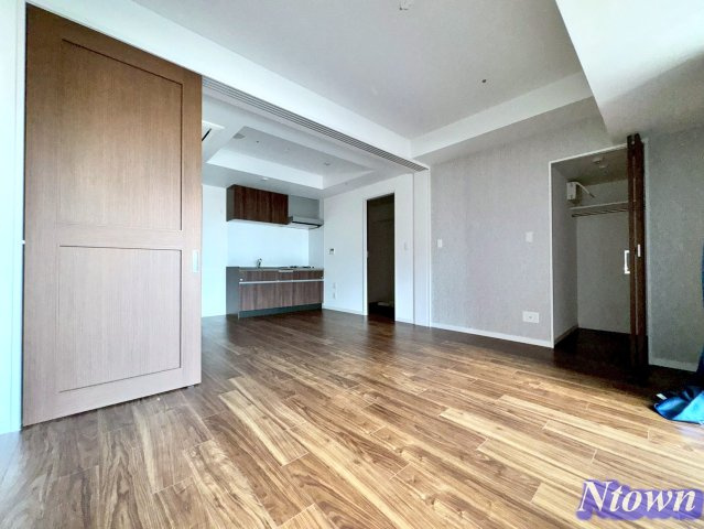 【その他】 | さくらHills NISHIKI Platinum Residence | ゆったりとした居間です