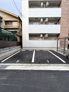 【駐車場】