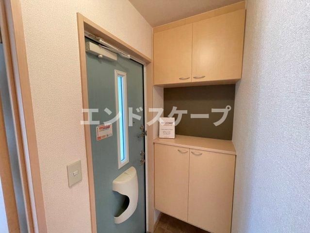 リュエルAの玄関|高崎、前橋、伊勢崎エリアのお部屋探しはエンドスケープまで！お客様の理想お聞かせ下さい♪