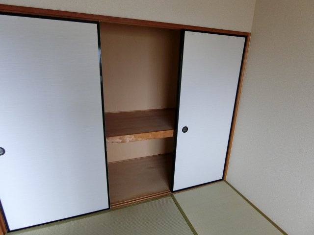 不動産センタービルの収納
