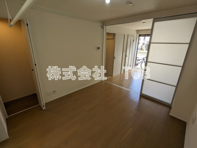 【洋室】 | Emyu エミュー