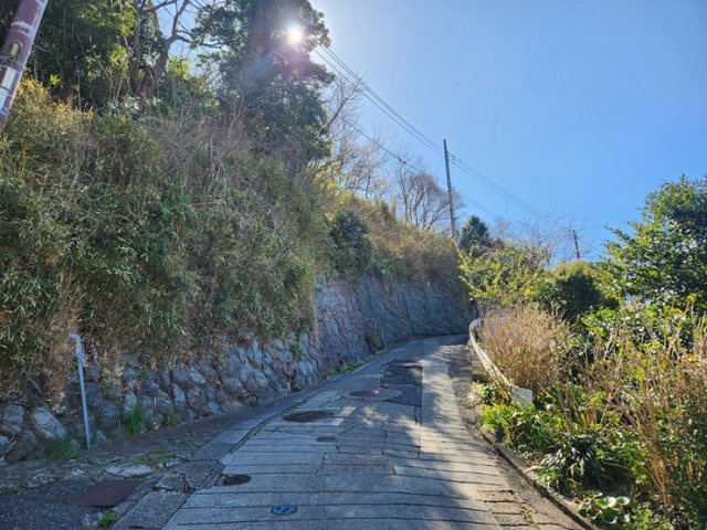 海見え！海まで11分！海と山を堪能できる売地の土地図|画像、左側が対象地