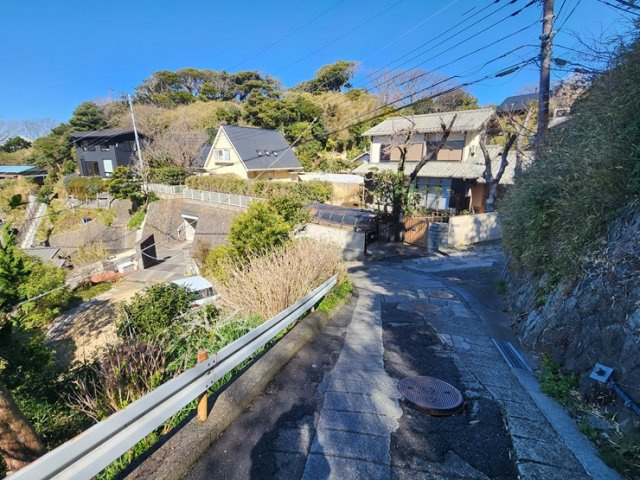 海見え！海まで11分！海と山を堪能できる売地|画像、右側が対象地