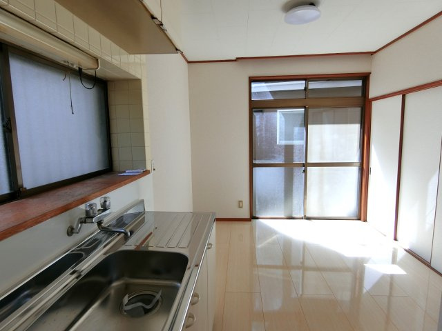 山武市白幡685貸家の居間・リビング