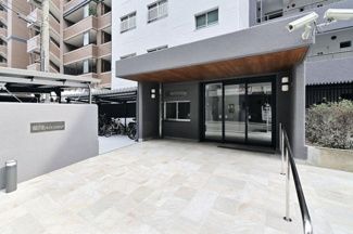 【エントランス】